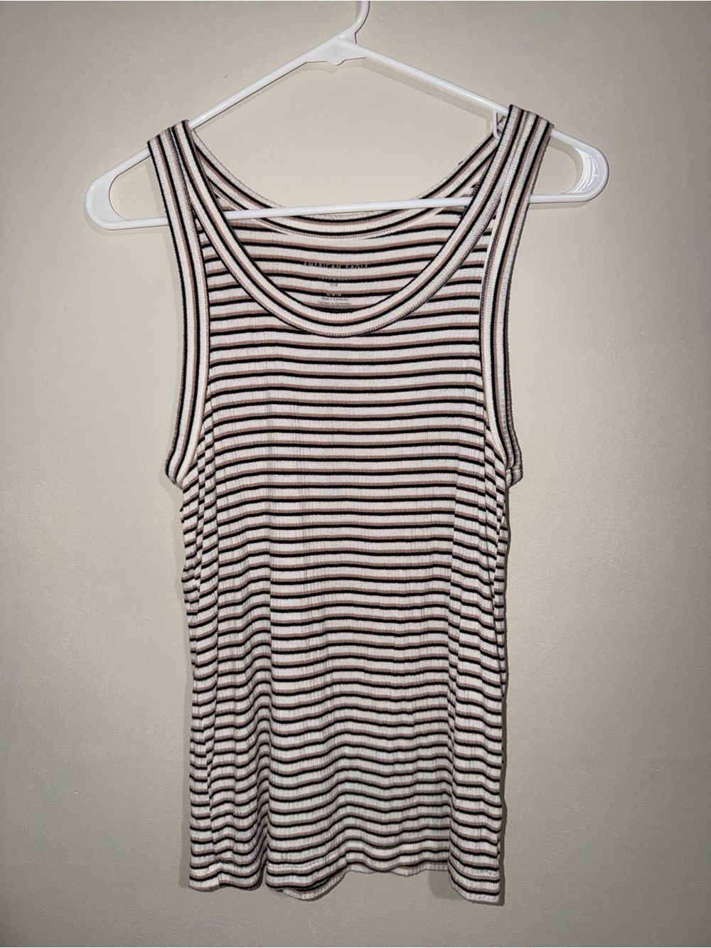 American Eagle Women’s Medium Striped Ribbed Tank Top Neutral